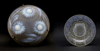 Lot 268 - A Verlys opalescent glass plafonnier