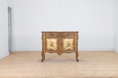 Lot 624 - A painted and parcel-gilt wooden commode