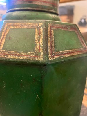 Lot 428 - A Victorian toleware table lamp