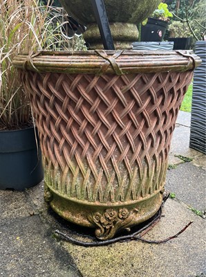 Lot 712 - A pair of terracotta garden planters