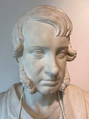 Lot 740 - A carved marble bust of a gentleman