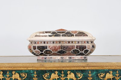 Lot 586 - A specimen marble casket