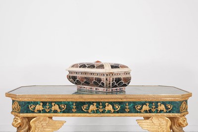 Lot 586 - A specimen marble casket