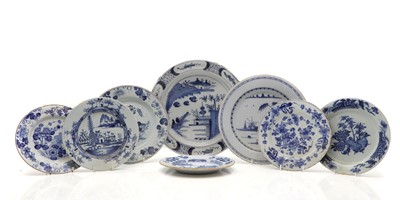 Lot 141 - A collection of Delft blue and white dishes