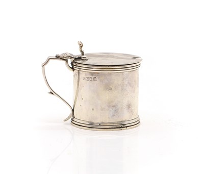 Lot 32 - A silver condiment pot