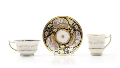 Lot 166 - A Barr Worcester porcelain trio