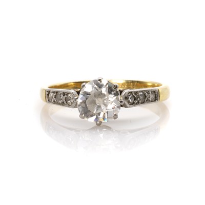 Lot 84 - An old cut diamond single stone ring