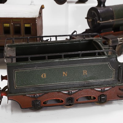 Lot 300 - A Gauge I Märklin tinplate 4-4-2 GNR clockwork locomotive