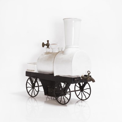 Lot 122 - A novelty steam engine ceramic brandy decanter
