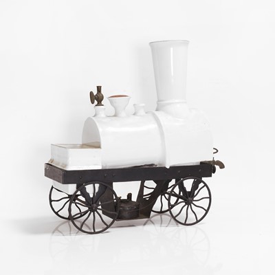 Lot 122 - A novelty steam engine ceramic brandy decanter