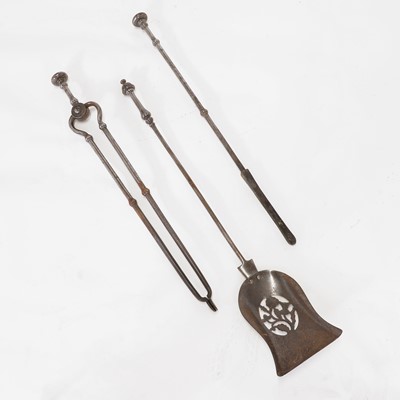 Lot 143 - A Regency polished steel fire kerb