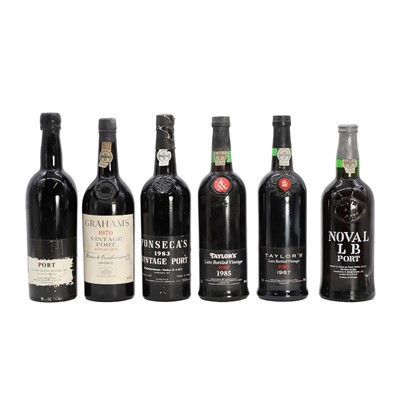 Lot 144 - A selection of Ports