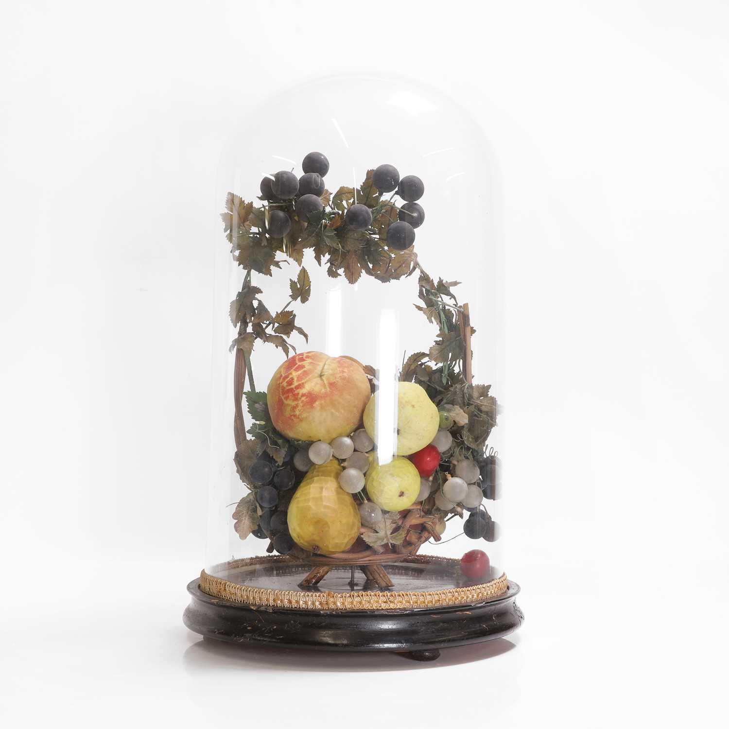 Lot 213 - A Victorian papier mâché display