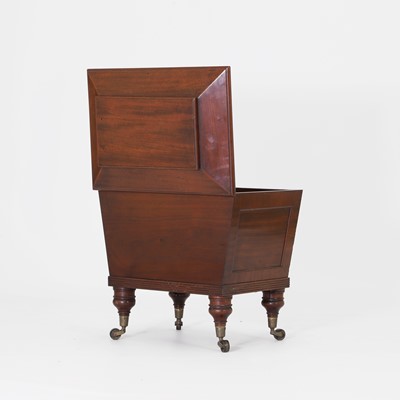 Lot 123 - A Regency mahogany wine cooler