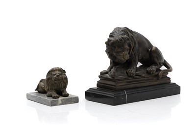 Lot 319 - A bronze figure