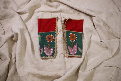 Lot 355 - A pair of Native American beaded felt leggings