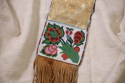 Lot 356 - A Native American beaded hide bag