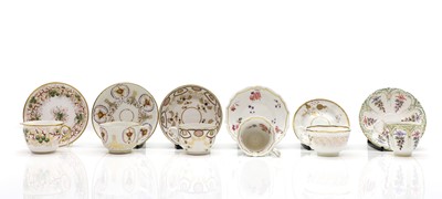 Lot 199 - A collection of twelve porcelain cups and saucers