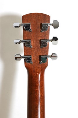 Lot 387 - A Larrivee 'OM-01' acoustic guitar