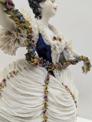 Lot 153 - A German porcelain figure