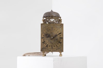 Lot 336 - A brass lantern clock