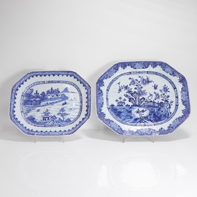 Lot 425 - Two Chinese export blue and white meat plates