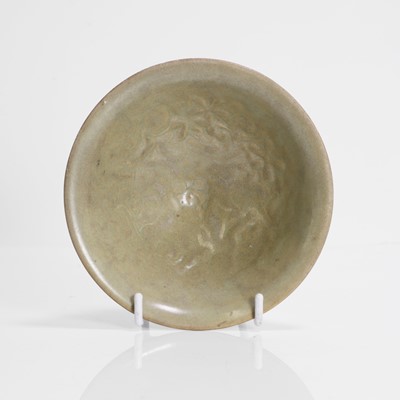 Lot 310 - A Korean celadon-glazed bowl