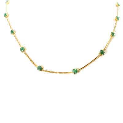 Lot 235 - A jade necklace