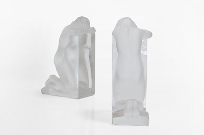 Lot 314 - A pair of Lalique 'Reverie' glass bookends