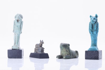 Lot 145 - A collection of Egyptian antiquities