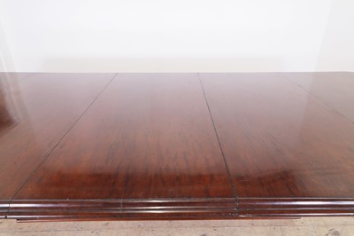 Lot 10 - A William IV mahogany extending dining table