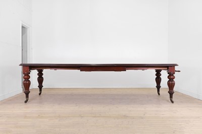 Lot 10 - A William IV mahogany extending dining table