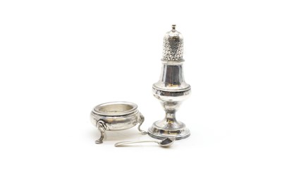 Lot 9 - A George III silver sugar caster