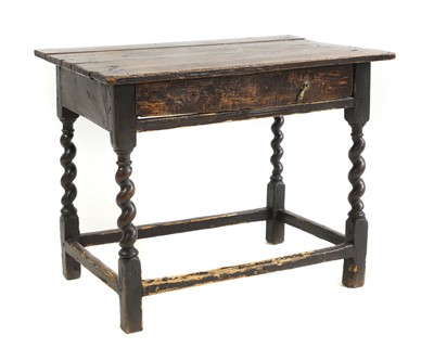 Lot 716 - An oak side table