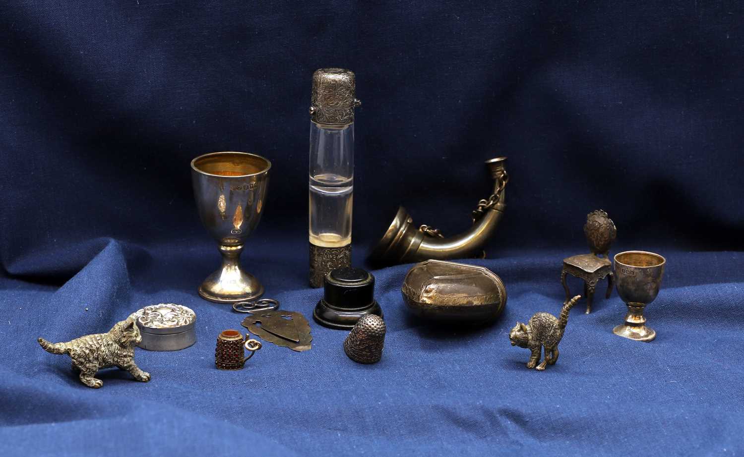 Lot A collection of silver items