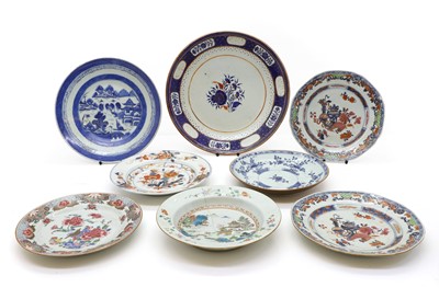 Lot 178 - A collection of Chinese export plates