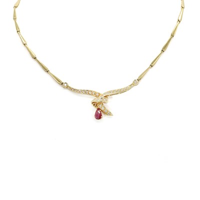 Lot 258 - A ruby and diamond necklace