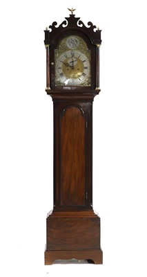 Lot 610 - A George III mahogany longcase clock