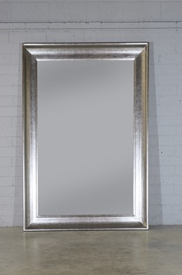 Lot 436 - A bevelled wall mirror