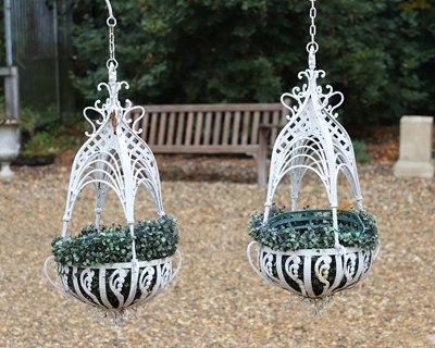 Lot 701 - A pair of metal hanging baskets