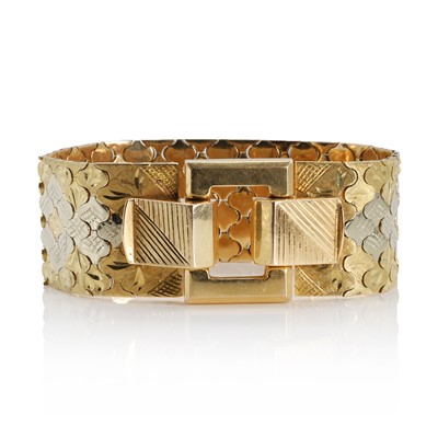 Lot 101 - A mid-century Italian two-colour gold cuff bracelet