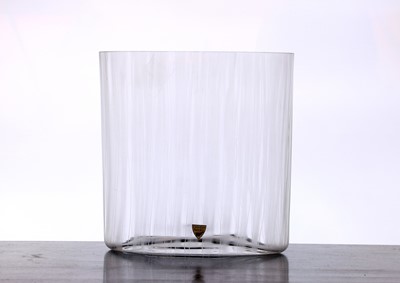 Lot 154 - An Orrefors glass vase