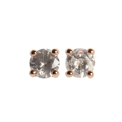 Lot 263 - A pair of rose gold diamond stud earrings