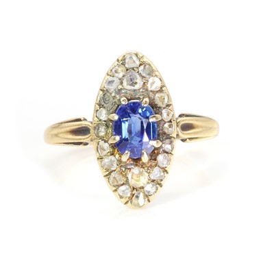 Lot 26 - A late Victorian sapphire and diamond ring