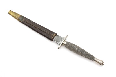 Lot 399 - A WWII Fairbairn & Sykes commando knife