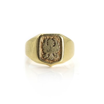 Lot 1424 - A signet ring