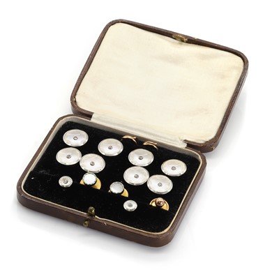 Lot 1431 - A set of dress studs