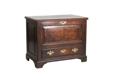 Lot 376 - A small George III oak mule chest