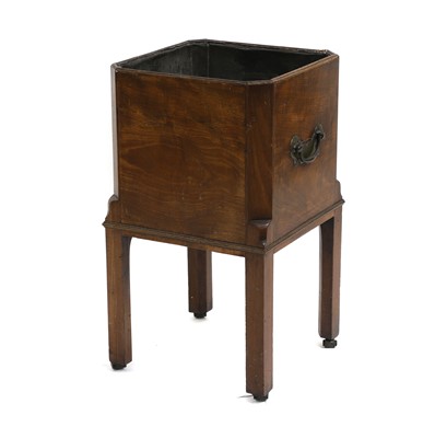 Lot 445 - A George III mahogany wine cooler