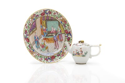 Lot 52 - A Chinese export famille rose teapot